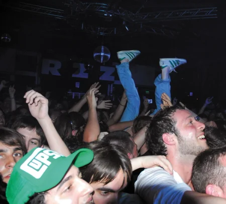 HITO-2005-A2-RCTIC-MONKEYS